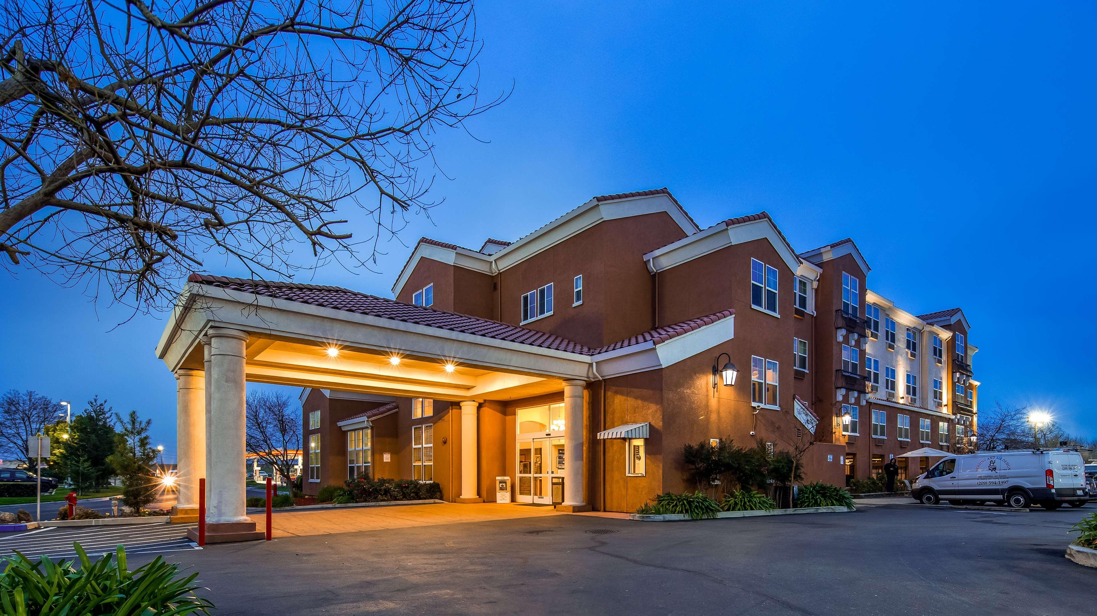 Best Western I-5 Inn & Suites Lodi Extérieur photo